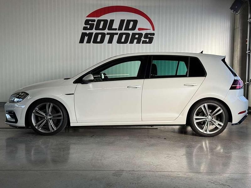 Gebraucht VW Golf VII Highline 150 PS (110 kW) 2017 Weiß Kleinwagen