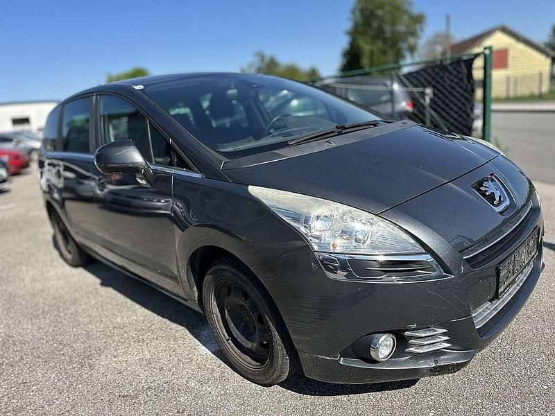 Gebraucht Peugeot 5008 109 PS (80 kW) 2010 Grau Van / Kleinbus