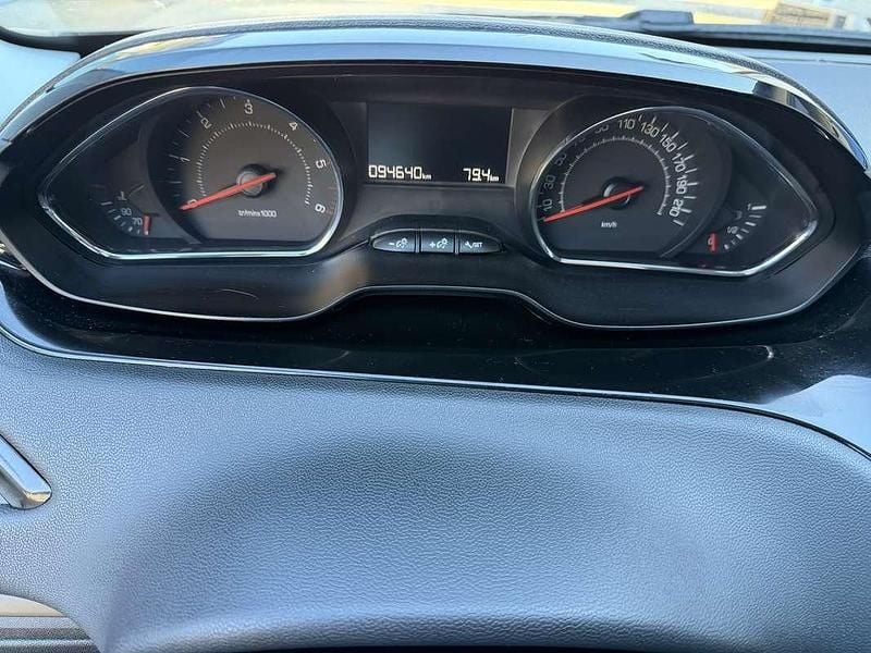 Gebraucht 2013 Peugeot 208 Active Kleinwagen | € 6.500 (Fairer Preis) - Bild 1/4