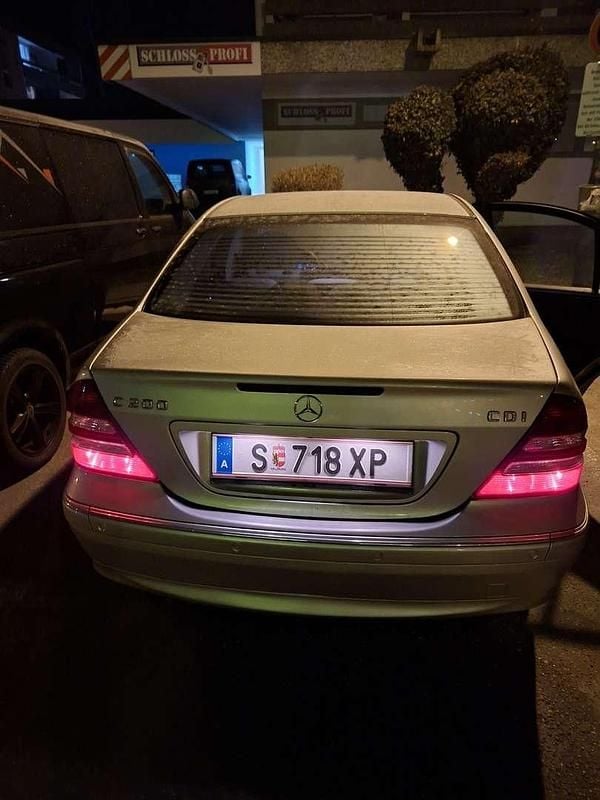 Gebraucht Mercedes C200 Classic 122 PS (89 kW) 2004 Limousine