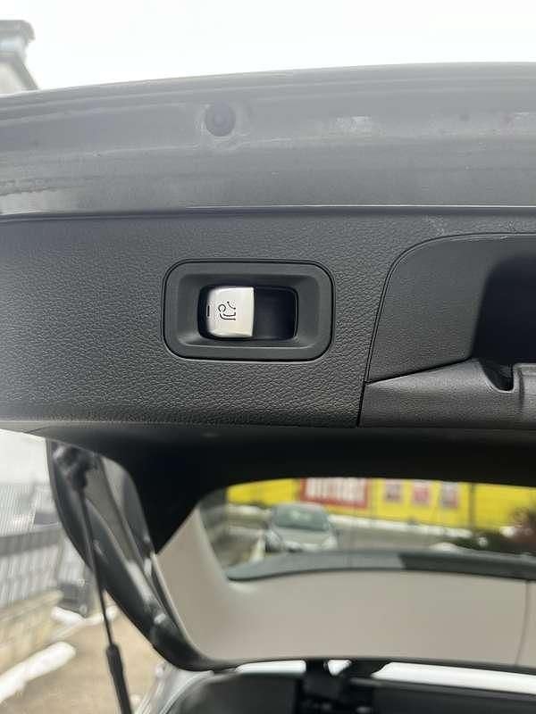 Gebraucht Mercedes GLC220 170 PS (125 kW) 2018 Grau SUV