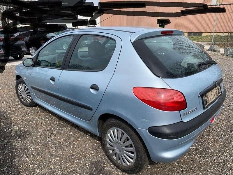 Gebraucht Peugeot 206 58 PS (42 kW) 2002 Blau Limousine