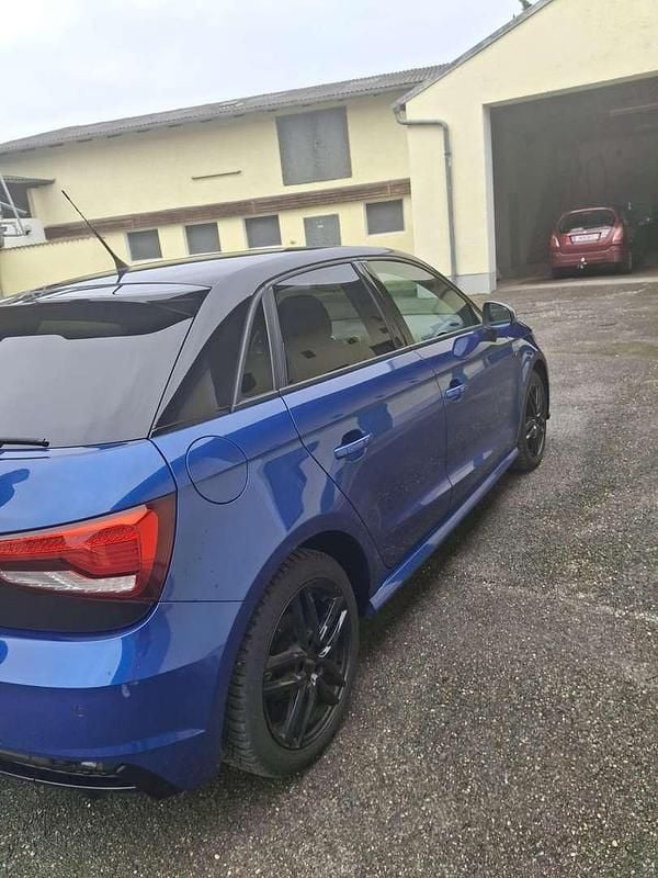 Gebraucht Audi A1 Sportback S-Line 82 PS (60 kW) 2018 Blau Kleinwagen