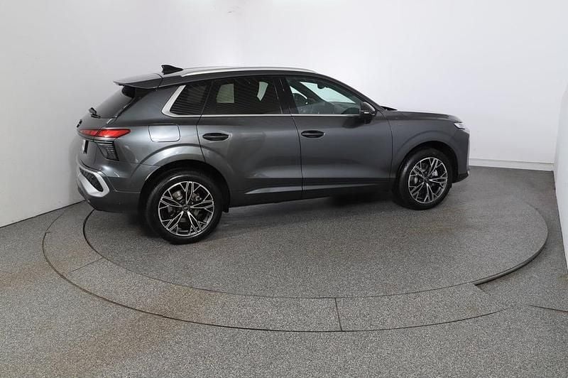 Neu Audi Q3 272 PS (200 kW) 2026 Mittelgrau  metallicperleffekt SUV