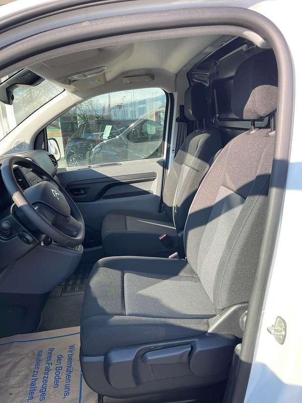 Gebraucht Citroën Jumpy 120 PS (88 kW) 2024 Weiß Van / Kleinbus