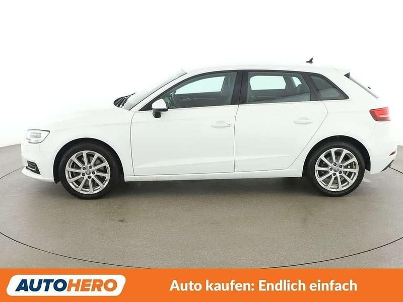 Gebraucht Audi A3 Design 150 PS (110 kW) 2019 Weiß Limousine