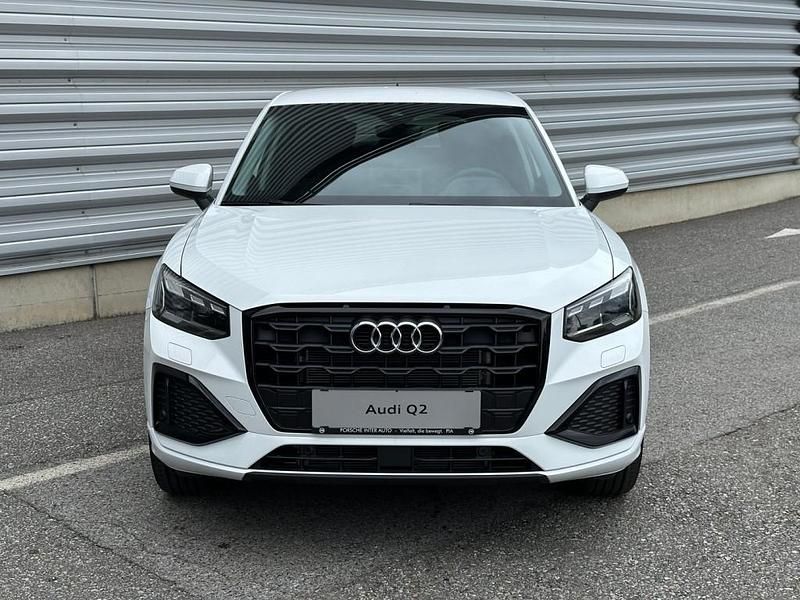 Neu Audi Q2 Admired 116 PS (85 kW) 2025 Schwarz SUV