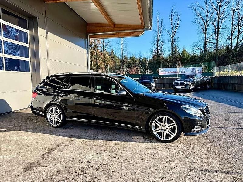 Gebraucht Mercedes E200 Avantgarde 136 PS (100 kW) 2013 Schwarz Kombi
