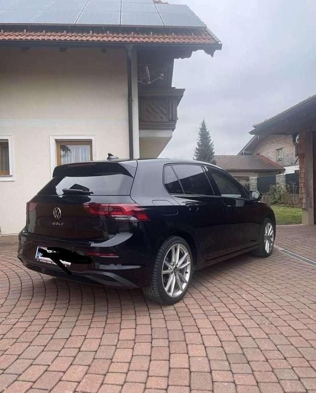 Gebraucht VW Golf VIII 90 PS (66 kW) 2021 Limousine