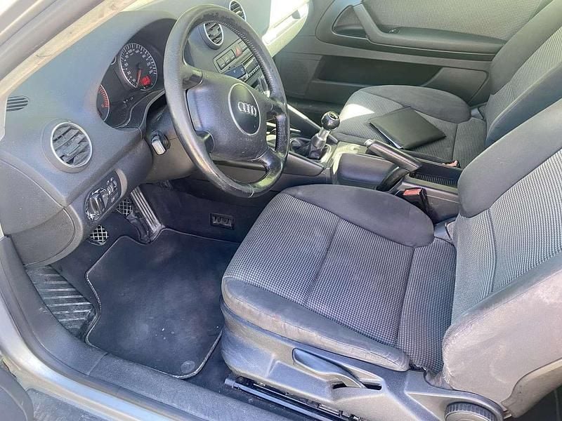 Gebraucht Audi A3 Attraction 140 PS (102 kW) 2003 Limousine