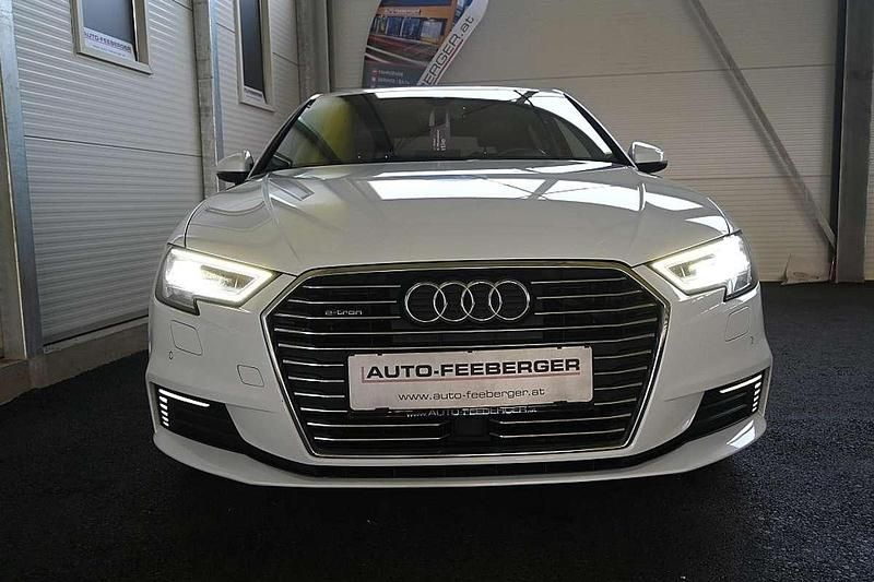 Gebraucht Audi A3 150 PS (110 kW) 2020 Weiß Limousine