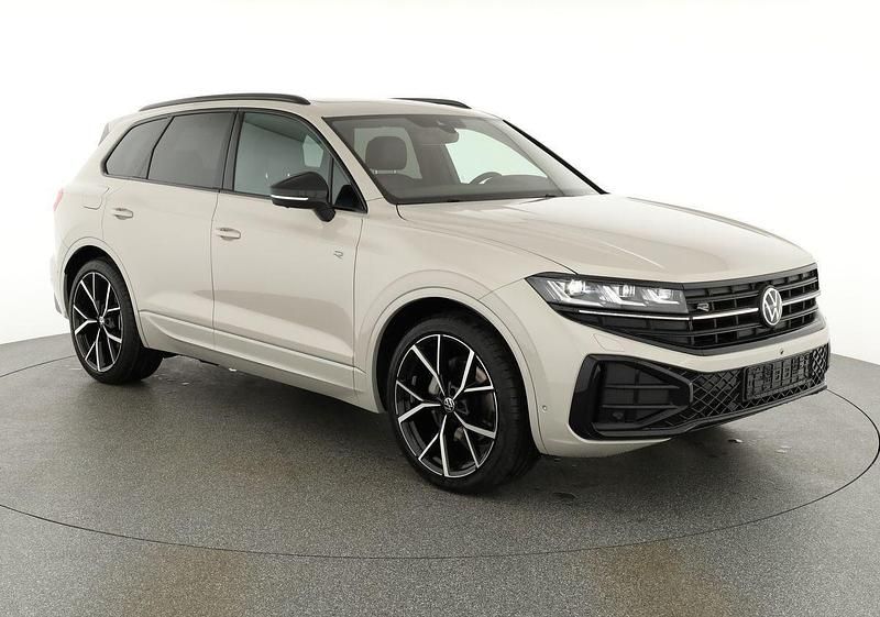 Beige Gebraucht 2024 VW Touareg R-line SUV | € 103.737 - Bild 1/4