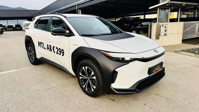 Gebraucht Toyota bZ4X 160 kW (218 PS) 2025 Weiß SUV