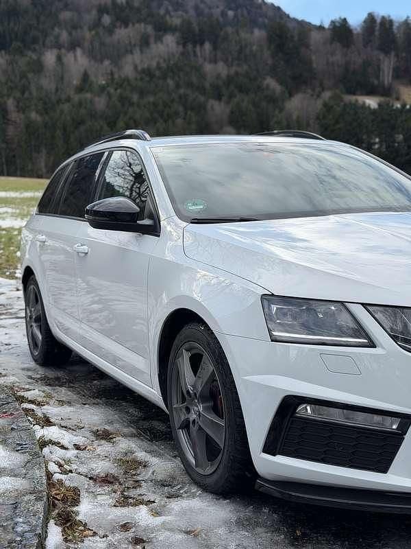 Gebraucht Skoda Octavia RS 184 PS (135 kW) 2017 Weiß Kombi