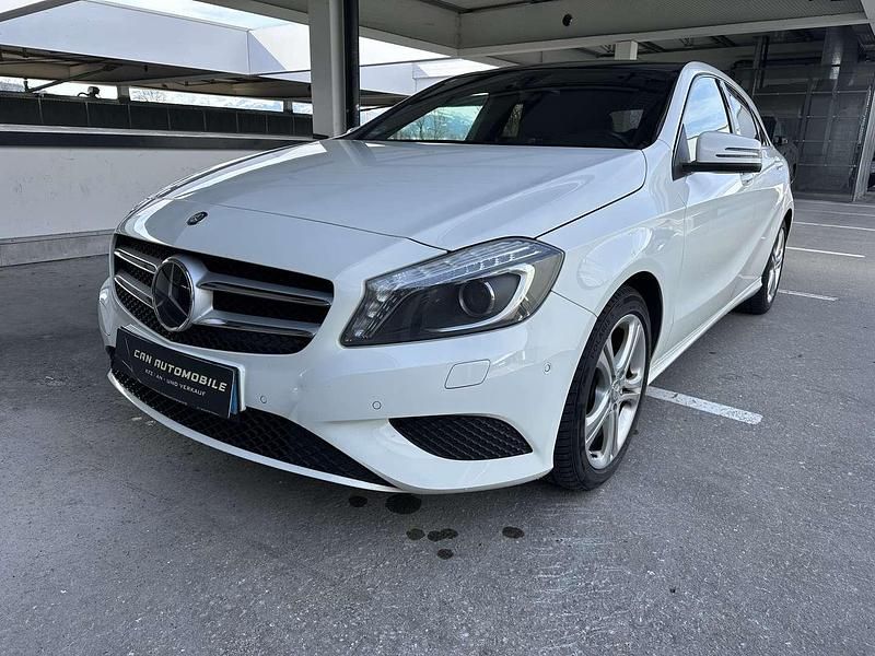 Gebraucht Mercedes A180 122 PS (89 kW) 2014 Weiß Limousine