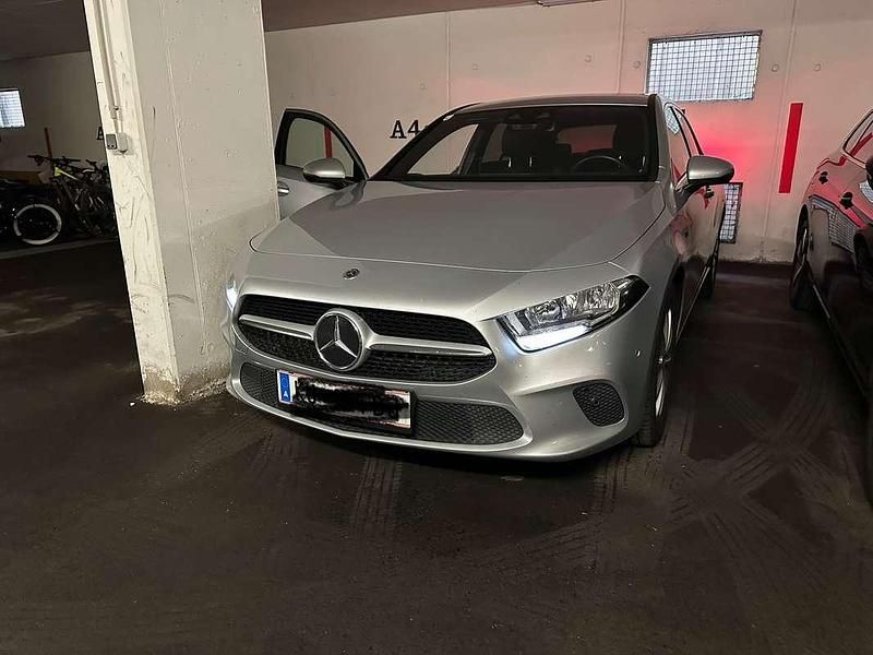 Gebraucht Mercedes A180 Style 116 PS (85 kW) 2020 Limousine