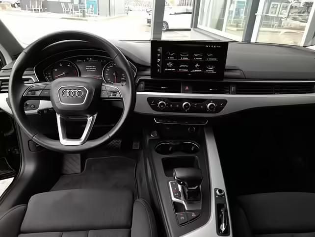 Gebraucht Audi A4 Ambiente 163 PS (119 kW) 2022 Schwarz Kombi