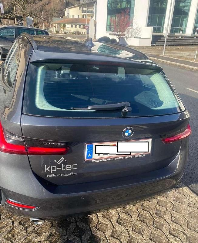 Gebraucht BMW 320 190 PS (139 kW) 2020 Grau Kombi