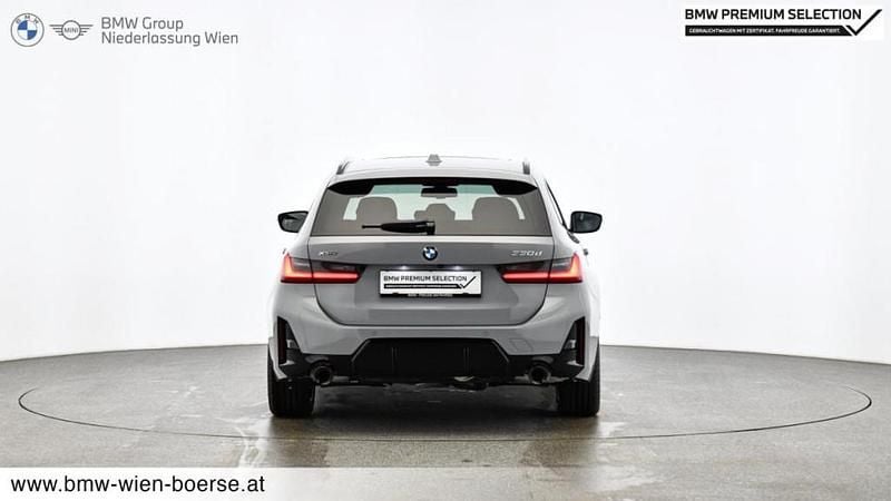 Gebraucht BMW 330 Efficient Dynamics 286 PS (210 kW) 2025 Grau Kombi