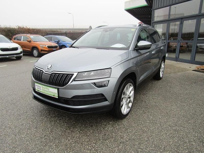 Dunkelgrau metallic Gebraucht 2017 Skoda Karoq Style SUV | € 25.900 (Fairer Preis) - Bild 1/4