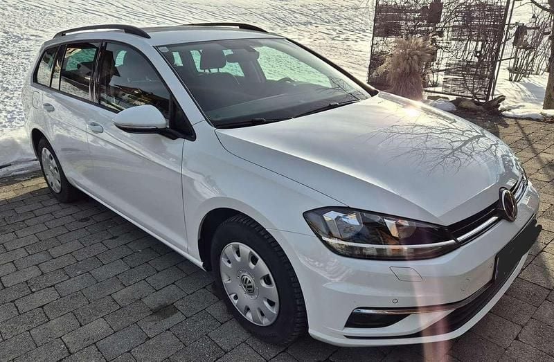 Gebraucht VW Golf VII 116 PS (85 kW) 2018 Weiß Kombi