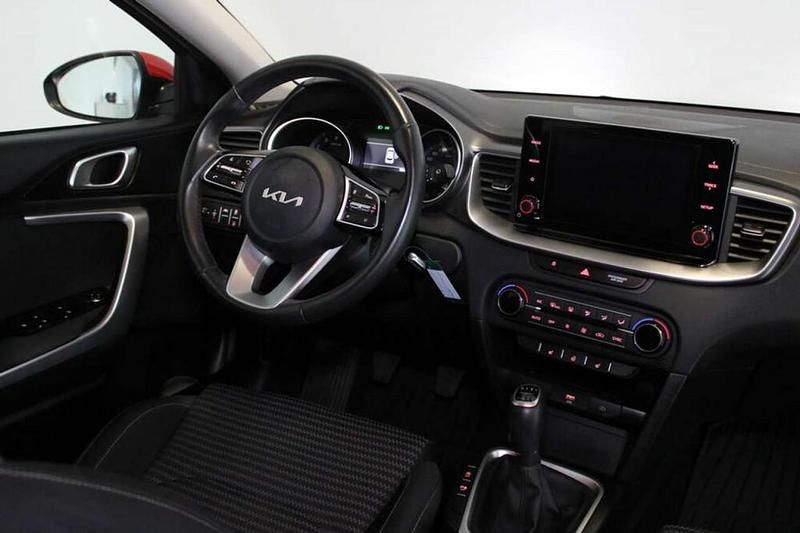 Gebraucht Kia XCeed Silver 120 PS (88 kW) 2022 Rot SUV