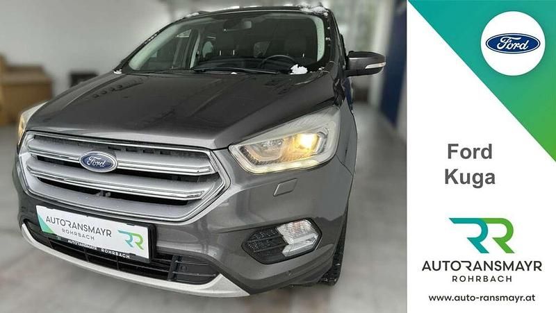 Gebraucht Ford Kuga Titanium 150 PS (110 kW) 2018 Grau SUV