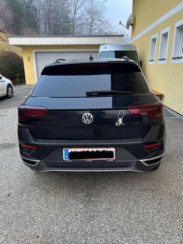 Gebraucht VW T-Roc 116 PS (85 kW) 2018 Schwarz SUV
