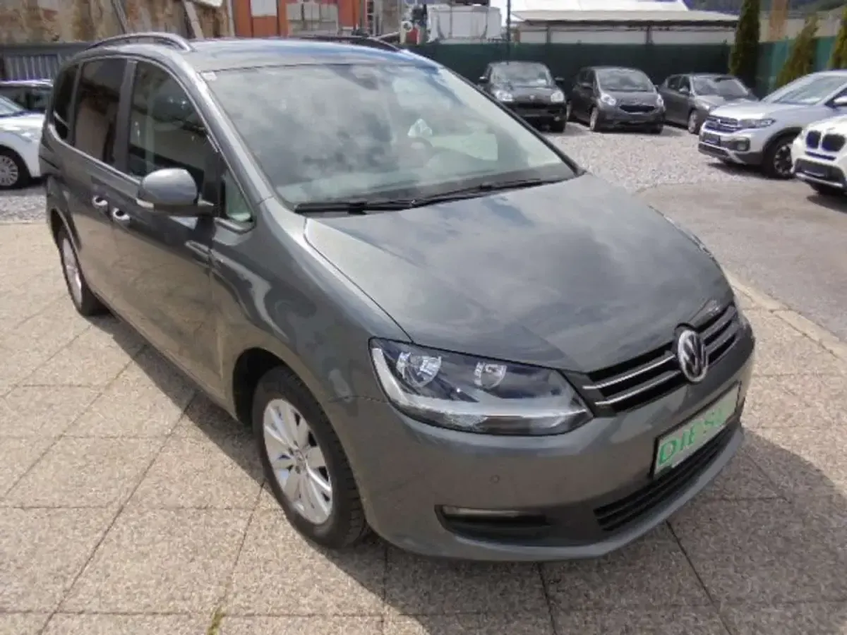 Gebraucht VW Sharan Trendline 150 PS (2019) in Innsbruck - € 26.900 ...