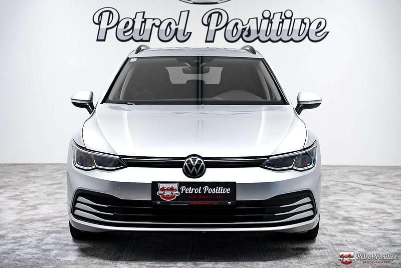 Gebraucht VW Golf VIII Life 116 PS (85 kW) 2023 Silber Kombi