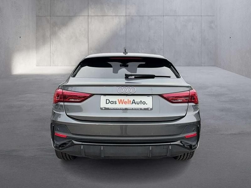 Gebraucht Audi Q3 S-Line 150 PS (110 kW) 2023 Grau SUV