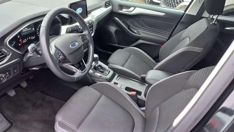 Gebraucht Ford Focus Cool & Connect 99 PS (72 kW) 2021 Schwarz Kombi
