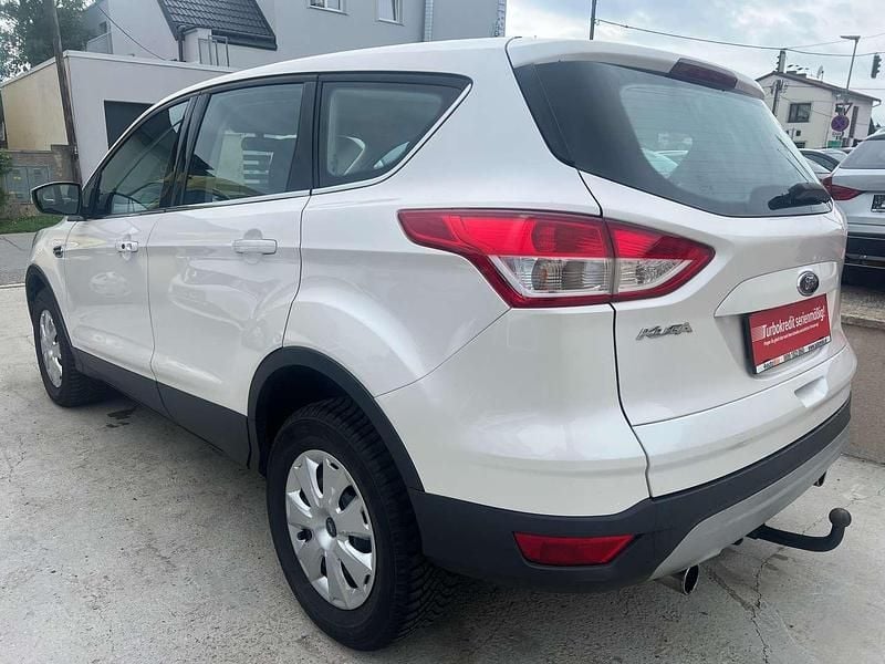 Gebraucht Ford Kuga Trend 140 PS (102 kW) 2014 Weiß SUV