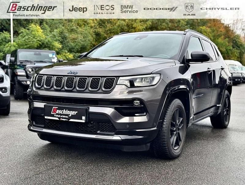 Grau Gebraucht 2021 Jeep Compass 80th Anniversary SUV | € 27.480 (Etwas zu teuer) - Bild 1/4