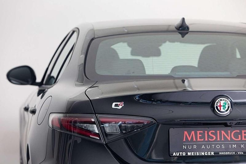 Neu Alfa Romeo Giulia Sprint 280 PS (205 kW) 2025 Schwarz Limousine