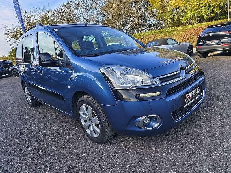 Blau Gebraucht 2013 Citroën Berlingo Van / Kleinbus | € 9.990 (Teuer) - Bild 1/4