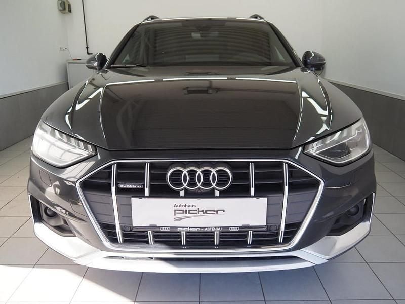 Gebraucht Audi A4 Allroad Ambiente 265 PS (194 kW) 2022 Grau Kombi