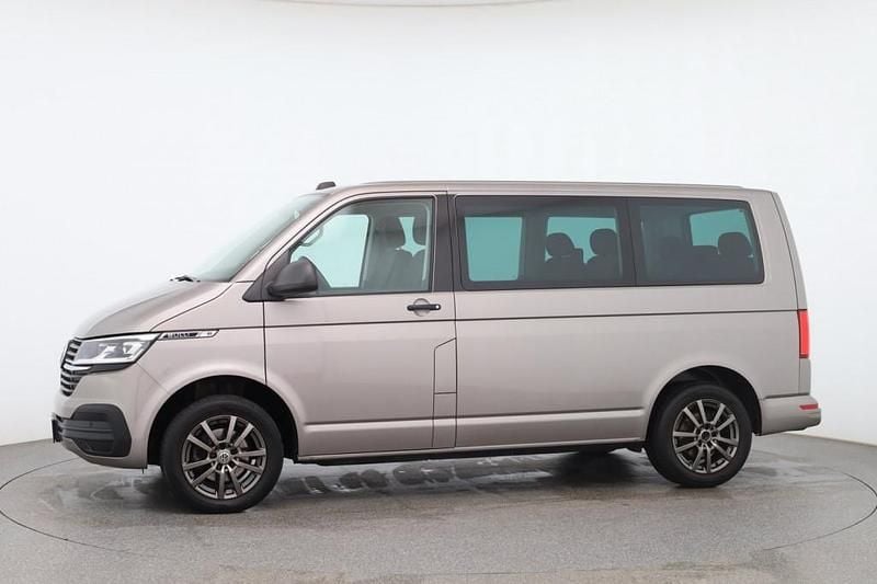 Gebraucht VW Multivan Trendline 150 PS (110 kW) 2021 Hellbraun  metallic Van