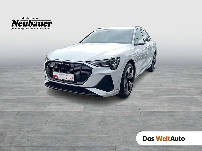 Weiß Gebraucht 2021 Audi e-tron S-Line SUV | € 29.900 (Fairer Preis) - Bild 1/4