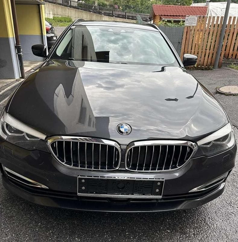 Gebraucht BMW 530 Luxury Line 265 PS (194 kW) 2020 Grau Kombi