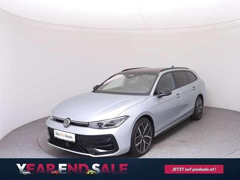 Silber metallic Neu 2025 VW Passat Sport Kombi | € 50.290 (Fairer Preis) - Bild 1/4