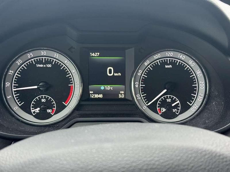 Gebraucht Skoda Octavia Style 150 PS (110 kW) 2017 Grau Limousine