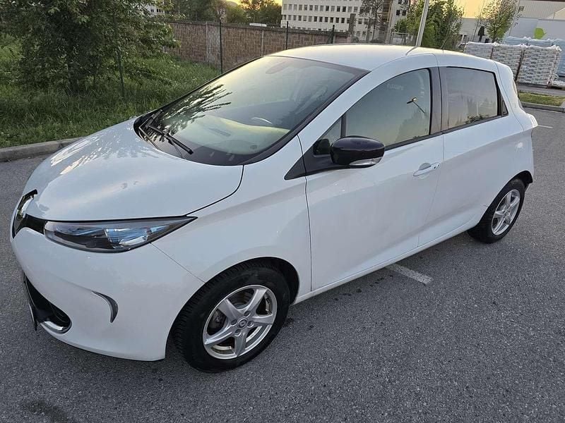 Weiß Gebraucht 2017 Renault Zoe Intens Kleinwagen | € 10.900 (Etwas zu teuer) - Bild 1/4