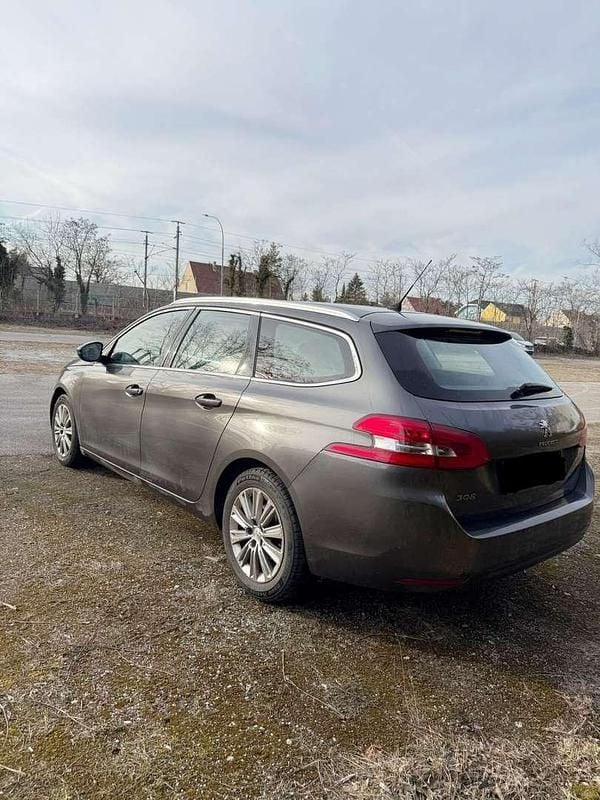 Gebraucht Peugeot 308 SW 120 PS (88 kW) 2018 Kombi