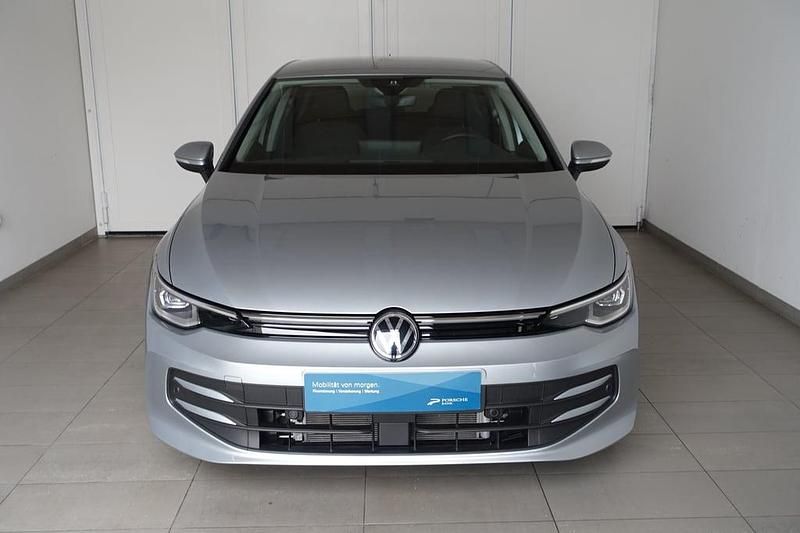 Gebraucht VW Golf VIII 204 PS (150 kW) 2025 Silber  metallic Limousine