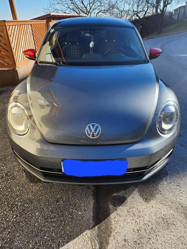 Grau Gebraucht 2016 VW Beetle Design Limousine | € 13.500 (Fairer Preis) - Bild 1/4