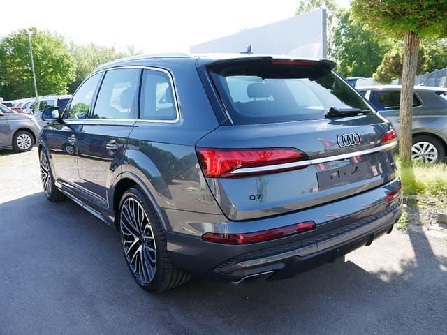 Neu Audi Q7 Comfort 286 PS (210 kW) 2025 Grau sonderlackierung SUV