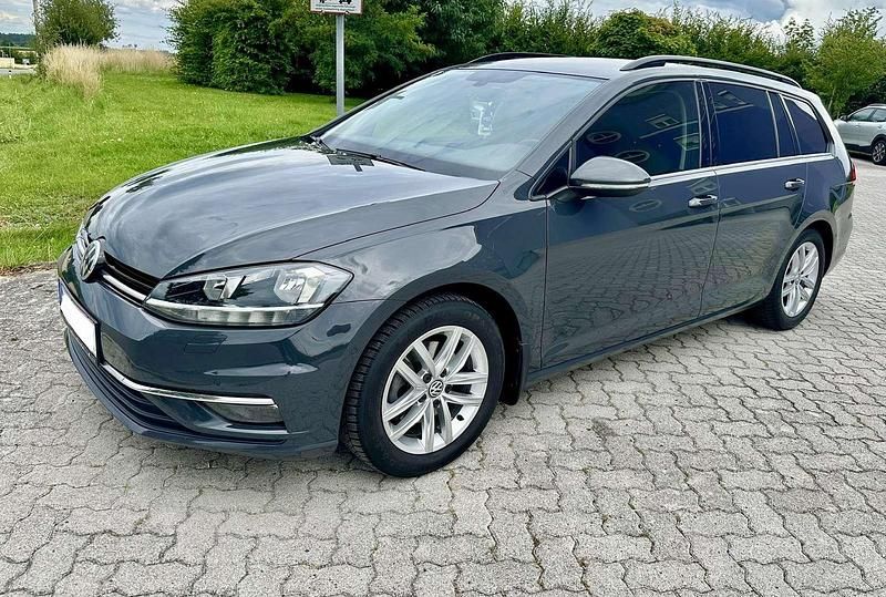 Gebraucht VW Golf VII Highline 150 PS (110 kW) 2018 Kombi