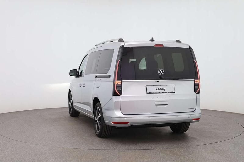 Neu VW Caddy Maxi Style 122 PS (89 kW) 2025 Silber  metallic Van / Kleinbus