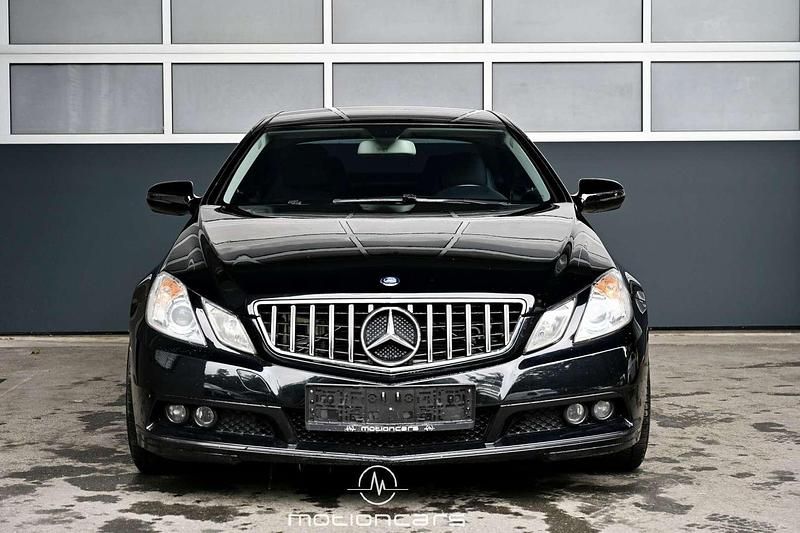 Gebraucht Mercedes E350 231 PS (169 kW) 2009 Schwarz Coupé